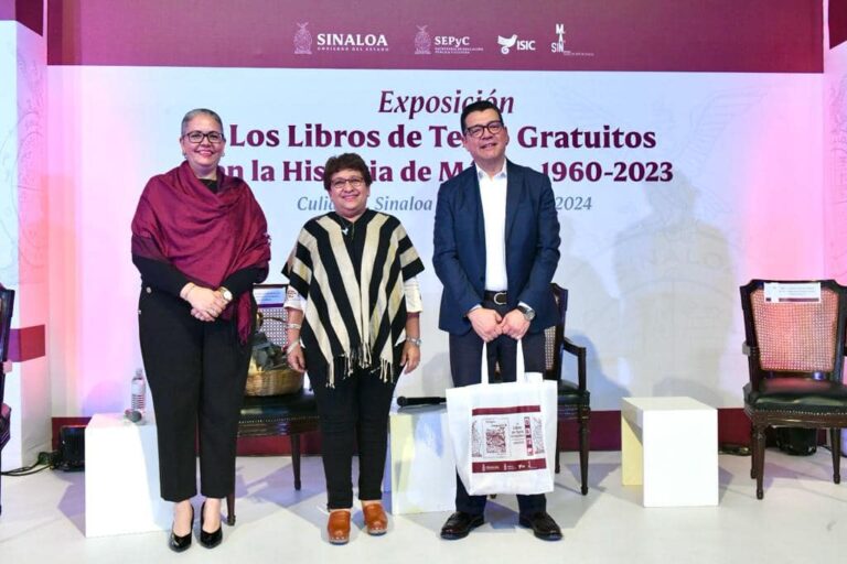 Participa Subsecretaria de Educación Básica en la exposición de los “Libros de Texto Gratuitos en la Historia de México 1960-2023”