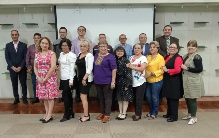 SEB entrega reconocimientos a personal por años de antigüedad