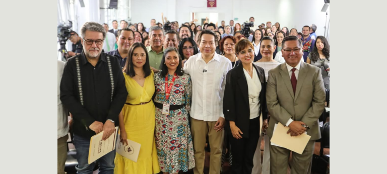 SEB participa en actividades conmemorativas para el día de la maestra y el maestro